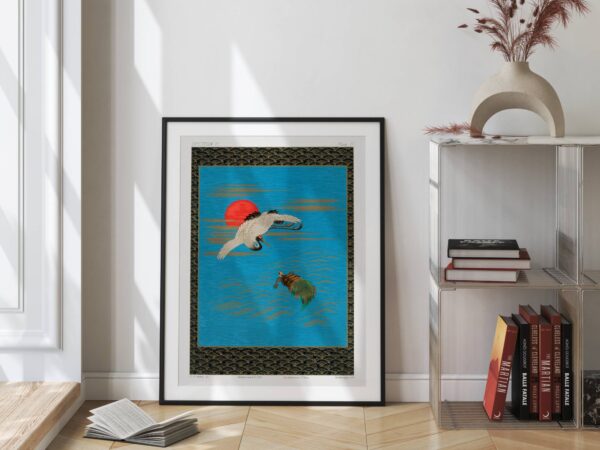 Plakatas SARUS CRANE FLYING ABOVE TURTLE IN THE SEA - Image 3